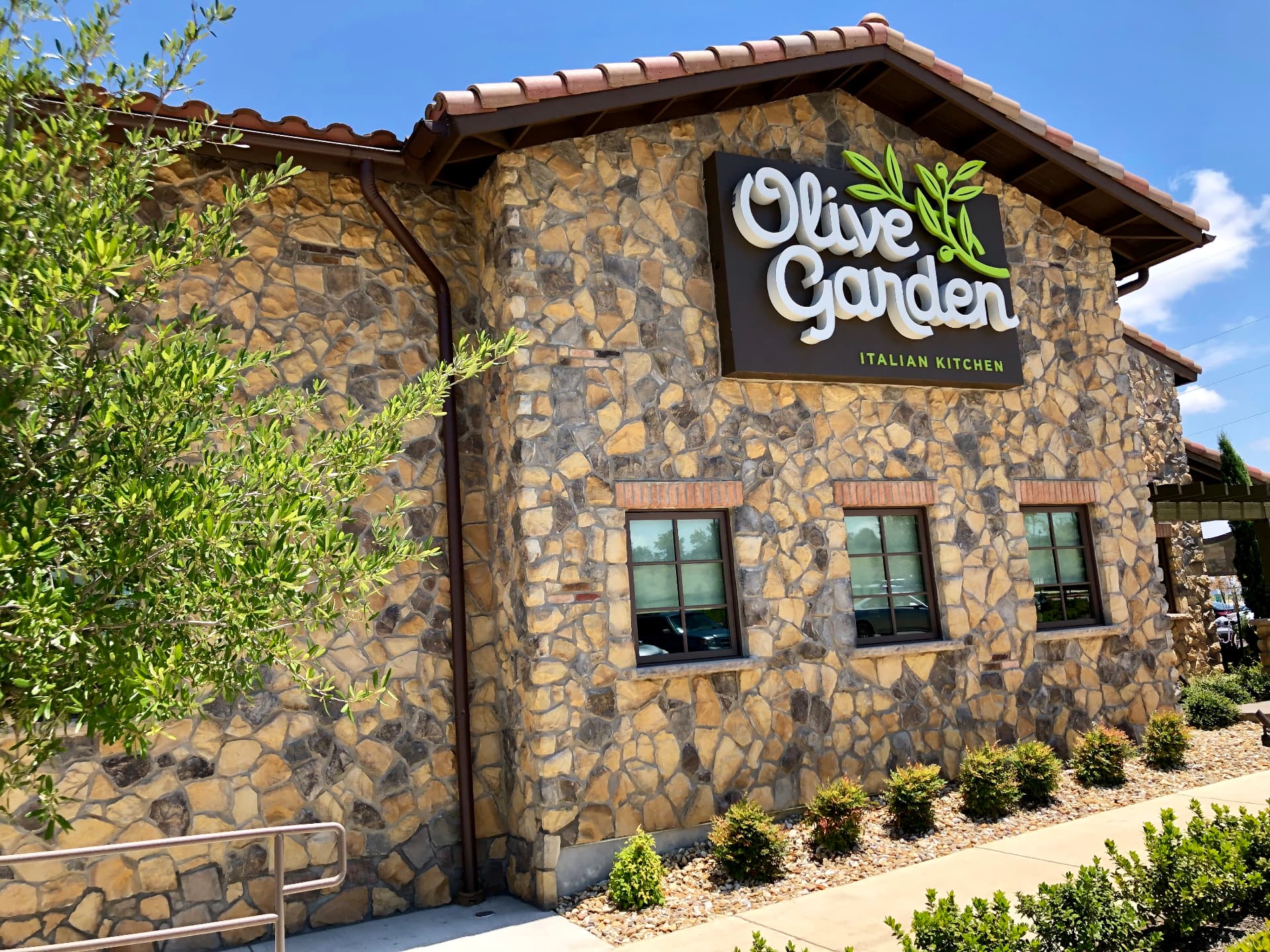 The Canyon in Oak Cliff, a mixed-use destination in Dallas